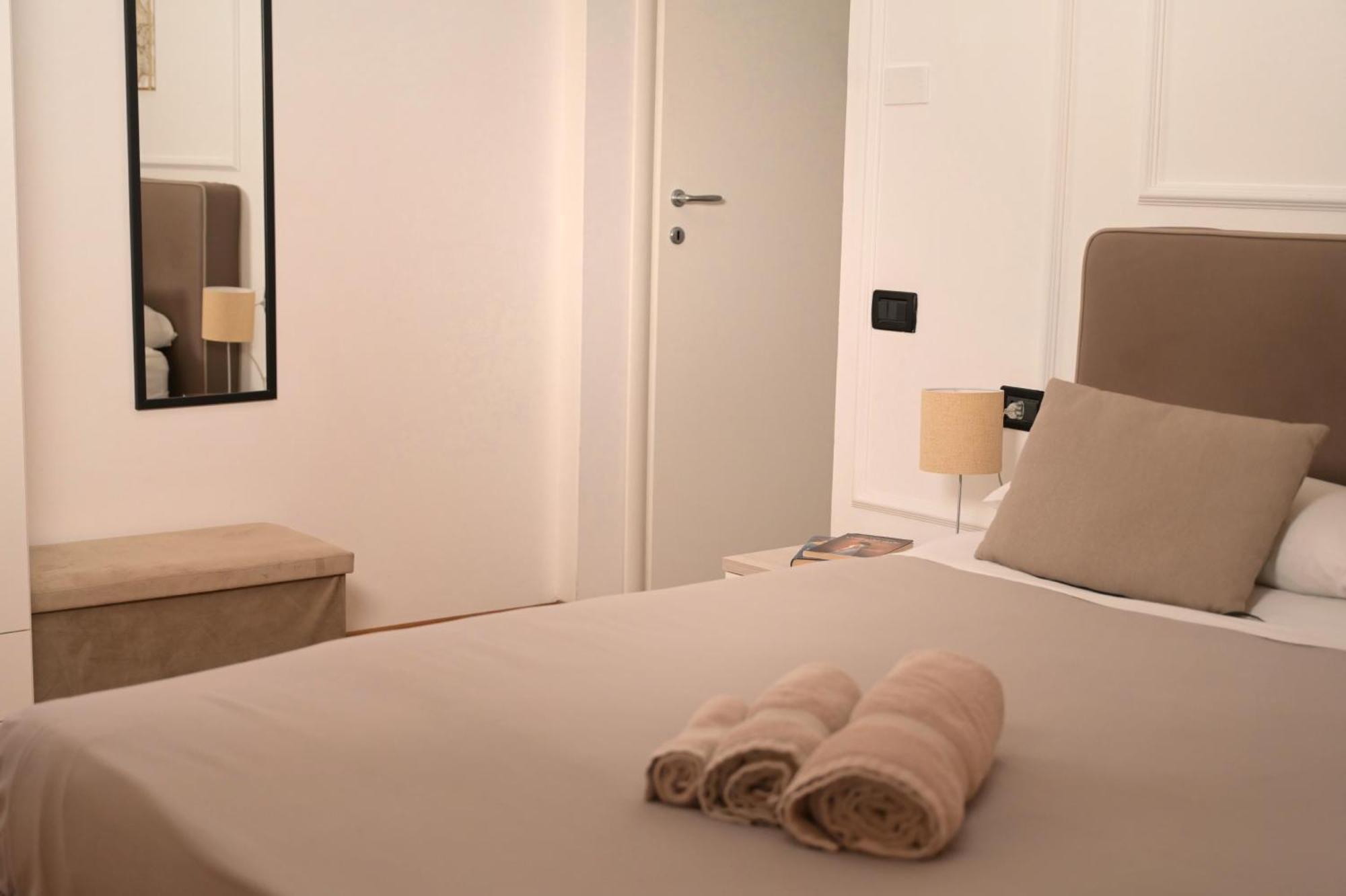 Palace Eight - Suites & Spa Cosenza Esterno foto