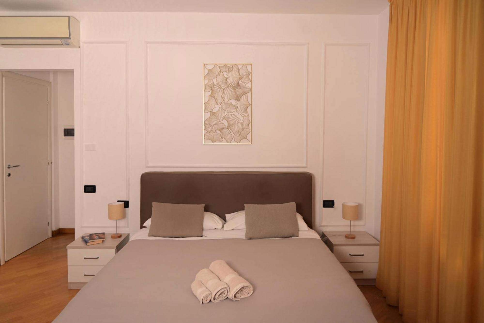 Palace Eight - Suites & Spa Cosenza Esterno foto
